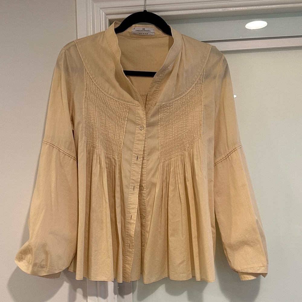 Carolina Herrera Light Cream Pintuck Button-Down Blouse